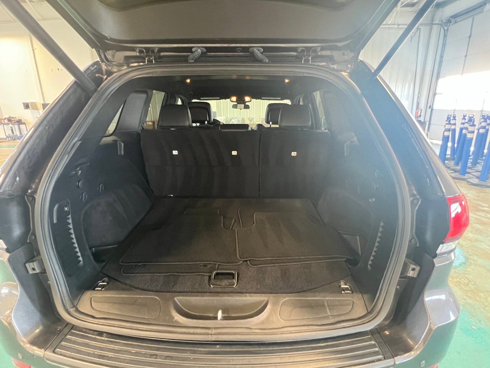 Thumbnail: 2021 Jeep Grand Cherokee - 6