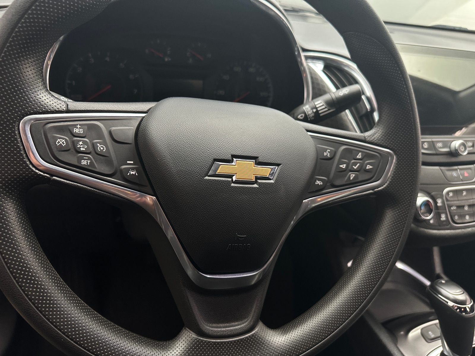 Thumbnail: 2020 Chevrolet Malibu - 5