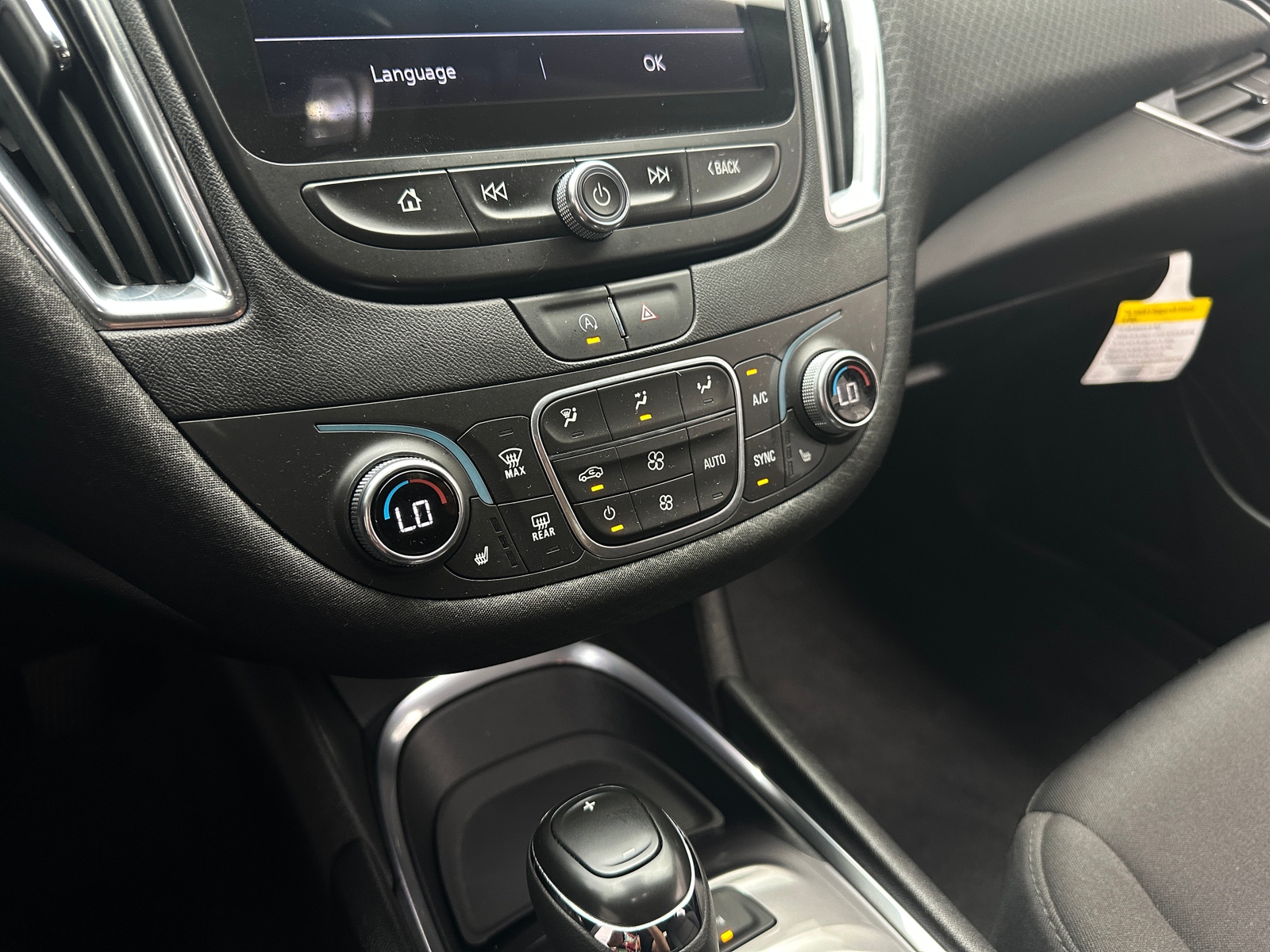 Thumbnail: 2020 Chevrolet Malibu - 4