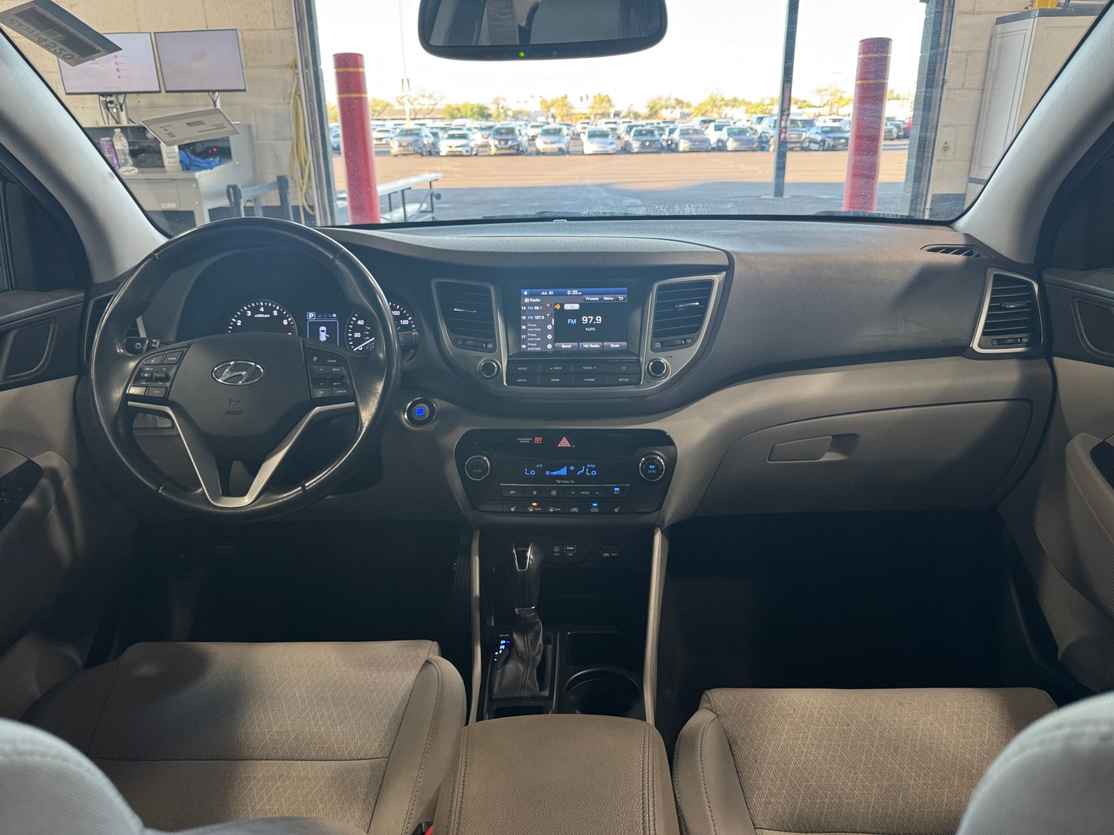 Thumbnail: 2018 Hyundai Tucson - 3