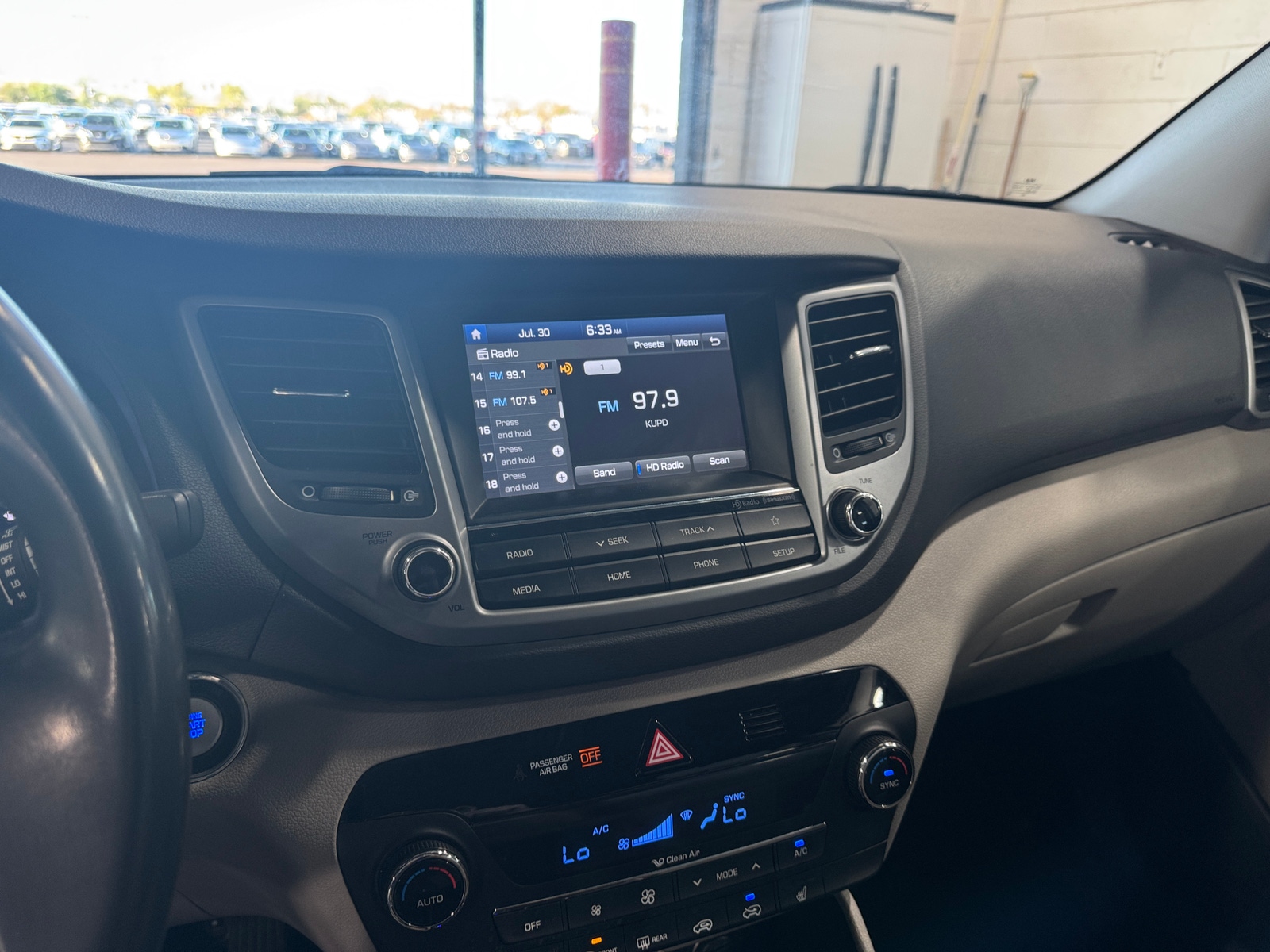 Thumbnail: 2018 Hyundai Tucson - 4