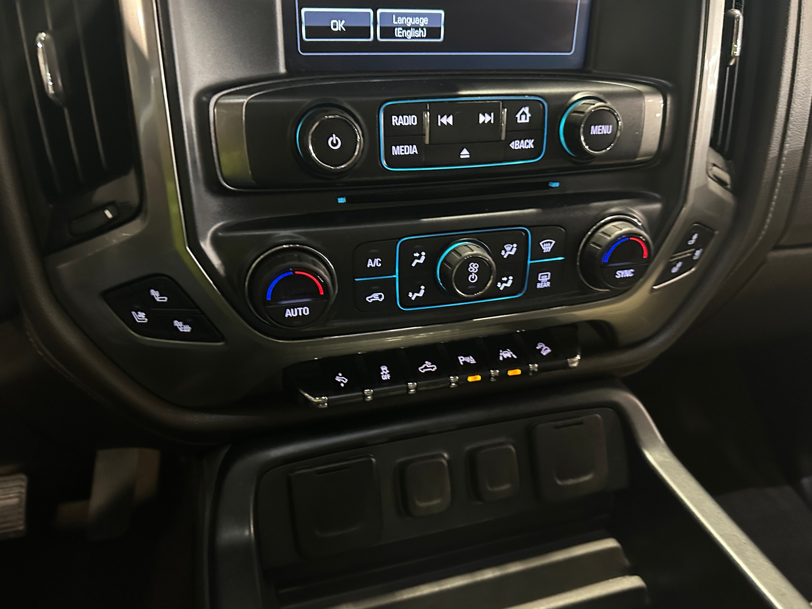 Thumbnail: 2018 Chevrolet Silverado 1500 - 3