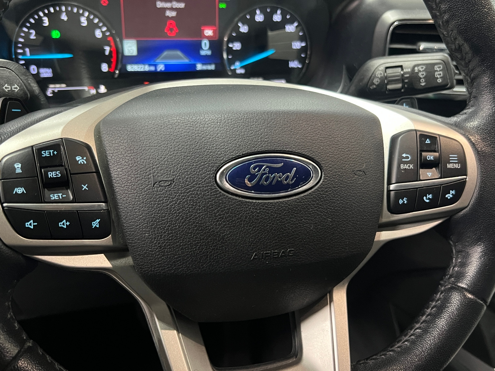 Thumbnail: 2021 Ford Explorer - 5