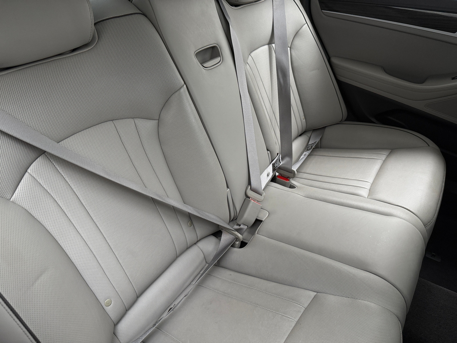 Thumbnail: 2015 Hyundai Genesis - 6