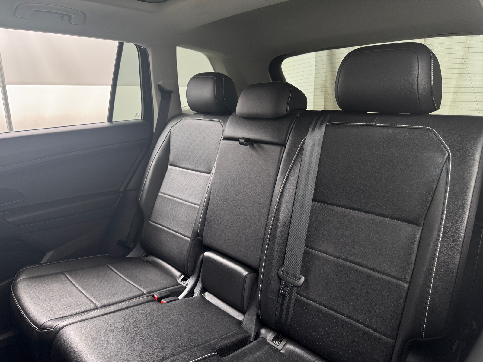 Thumbnail: 2021 Volkswagen Tiguan - 5