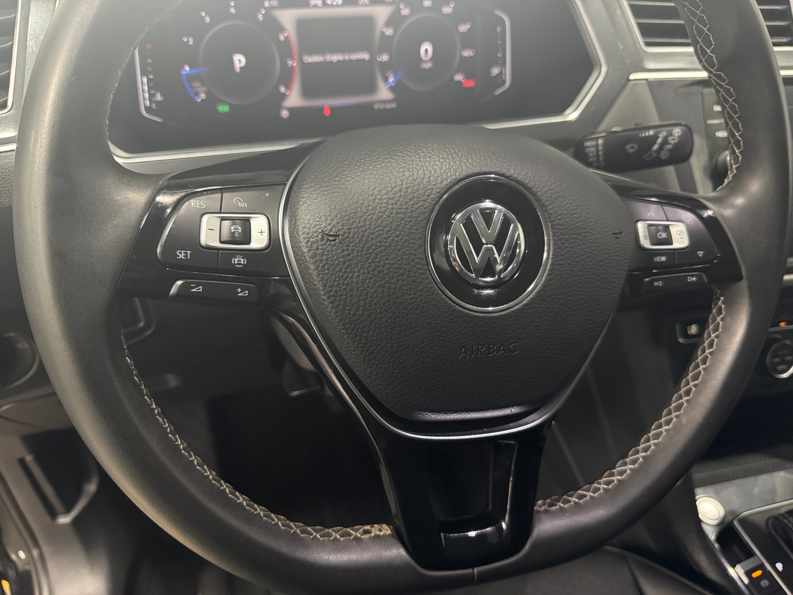 Thumbnail: 2021 Volkswagen Tiguan - 4