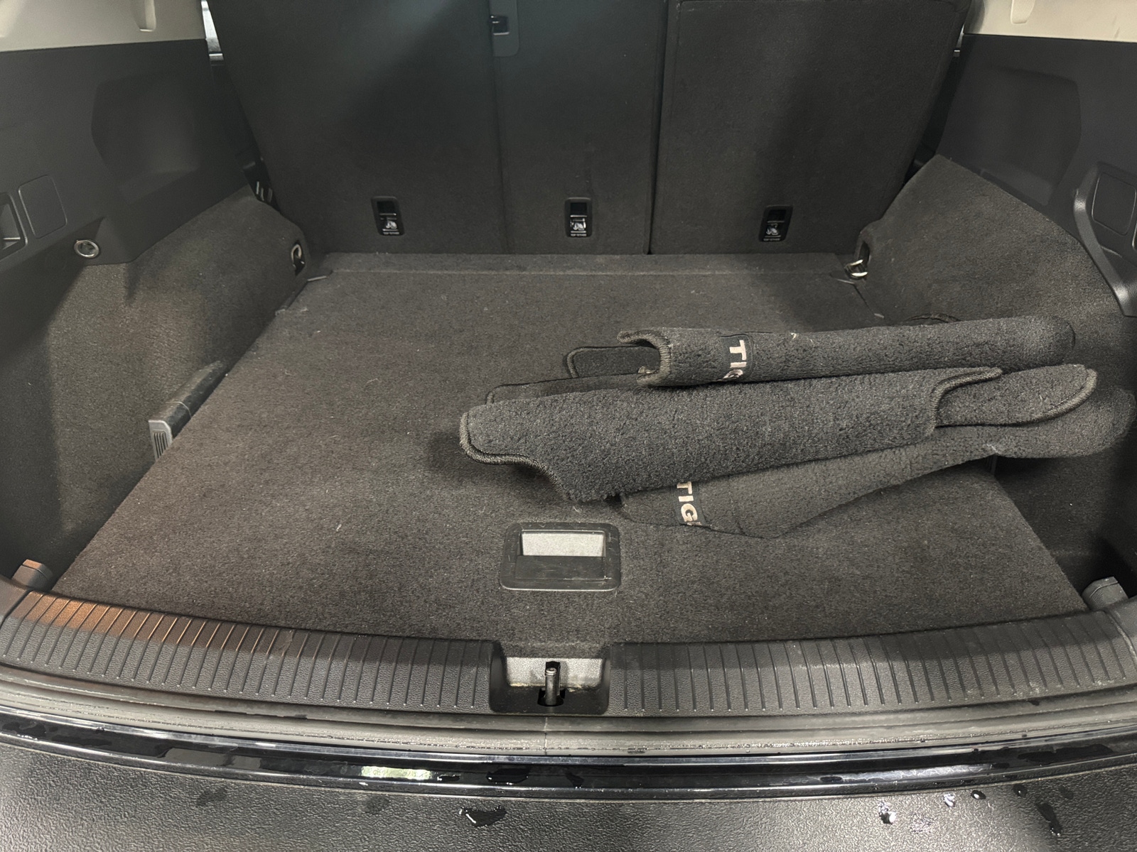 Thumbnail: 2021 Volkswagen Tiguan - 6