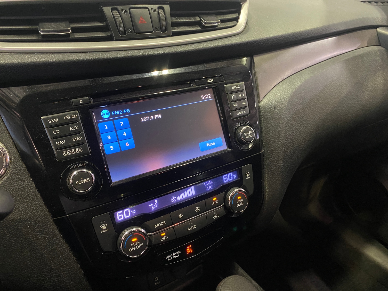 Thumbnail: 2015 Nissan Rogue - 4