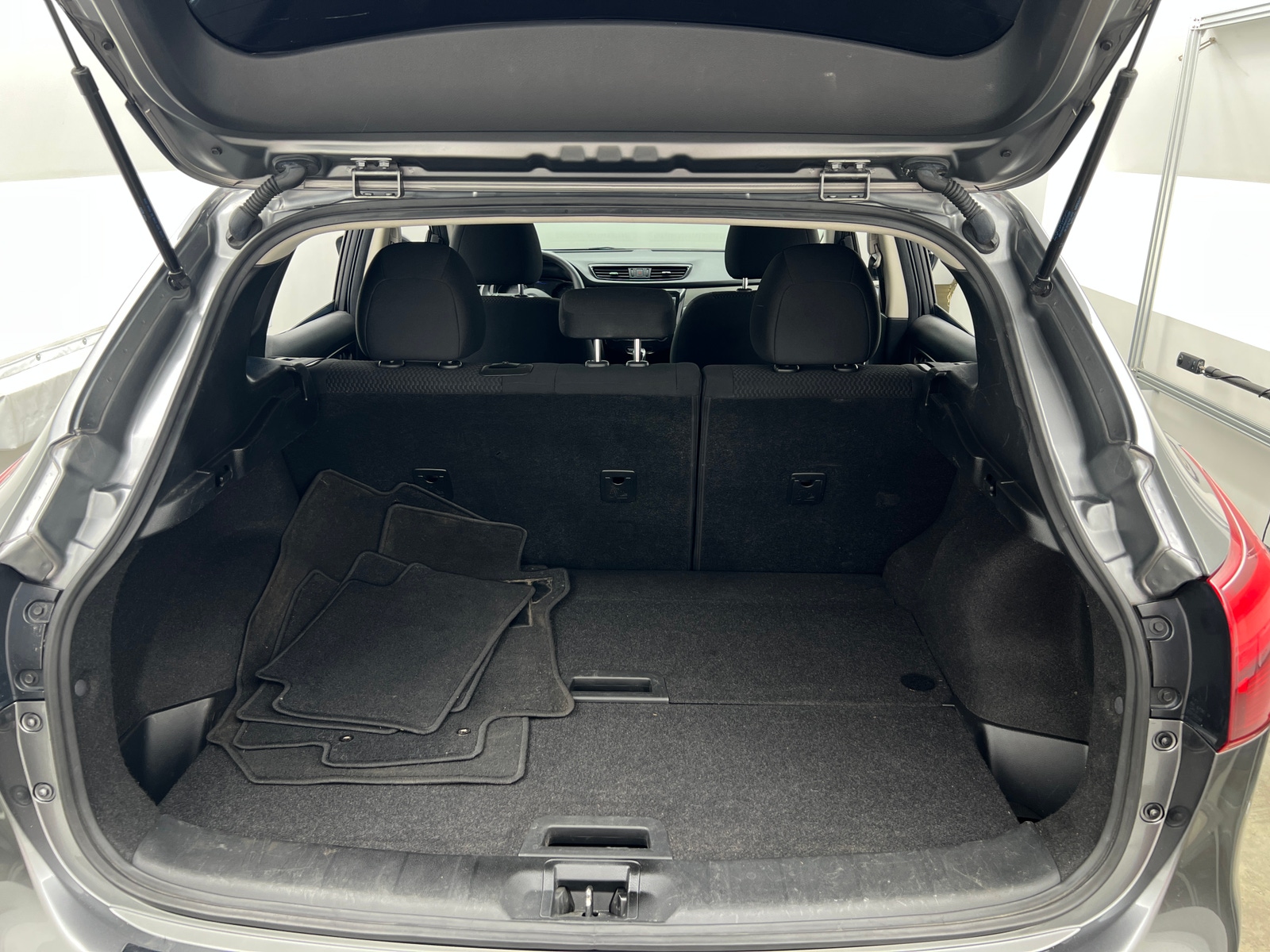 Thumbnail: 2019 Nissan Rogue Sport - 7