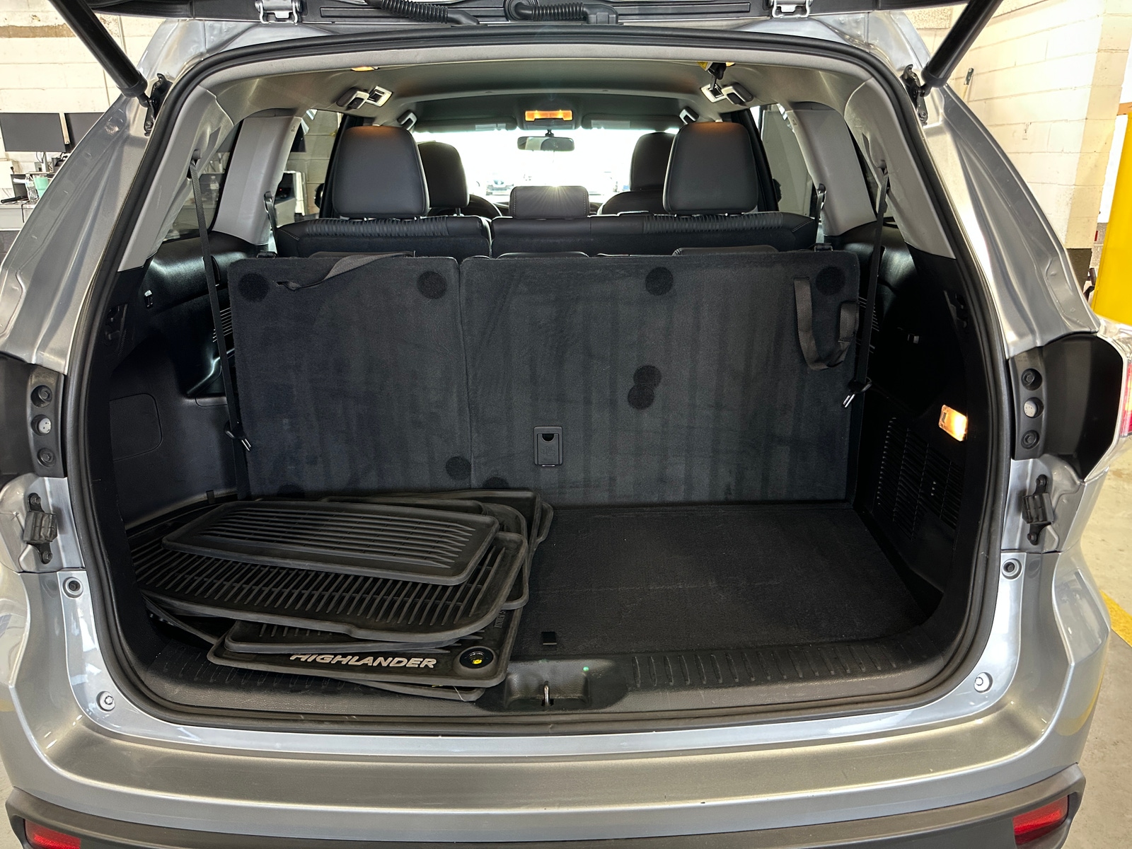 Thumbnail: 2015 Toyota Highlander - 7