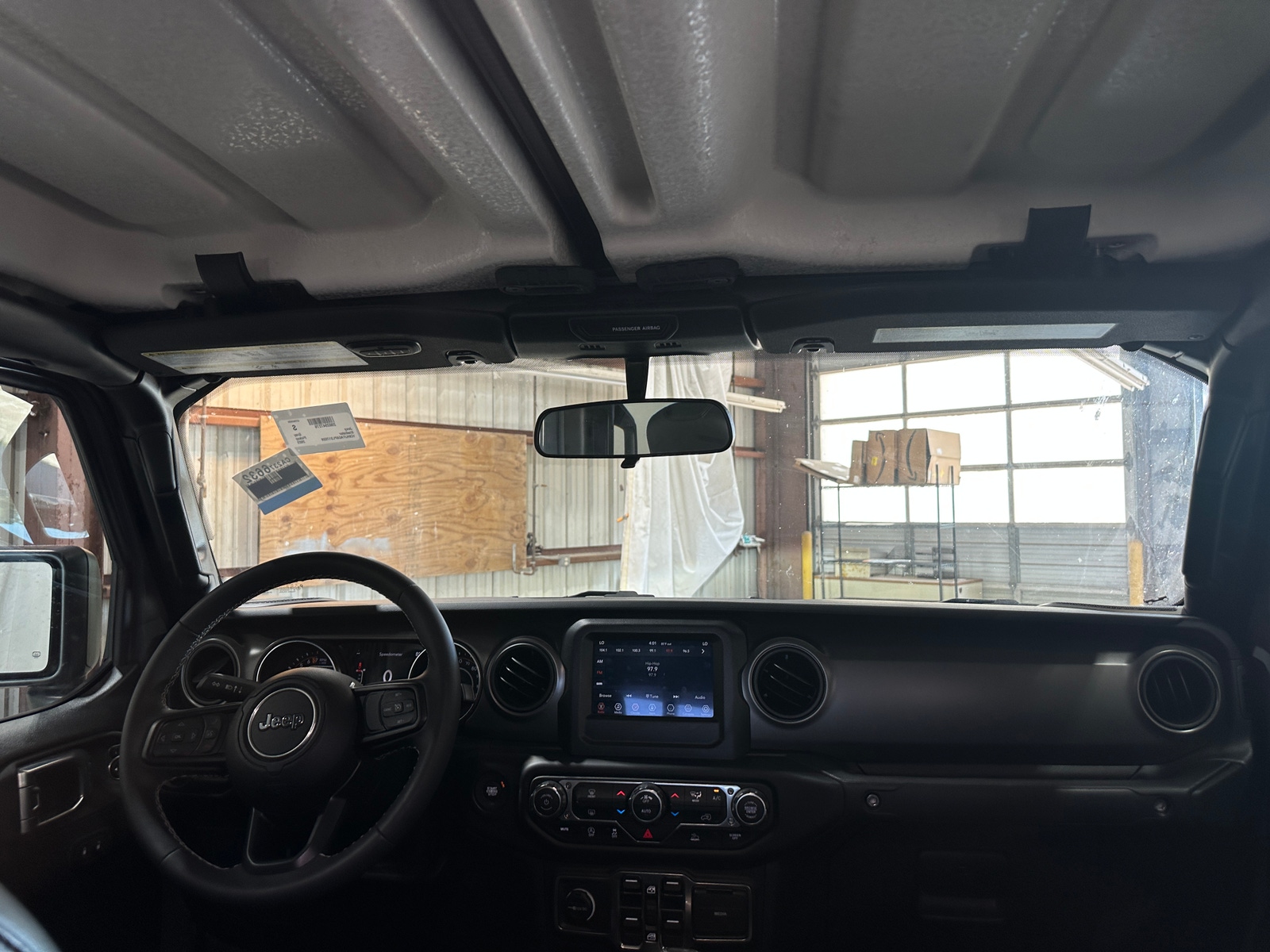 Thumbnail: 2023 Jeep Gladiator - 2