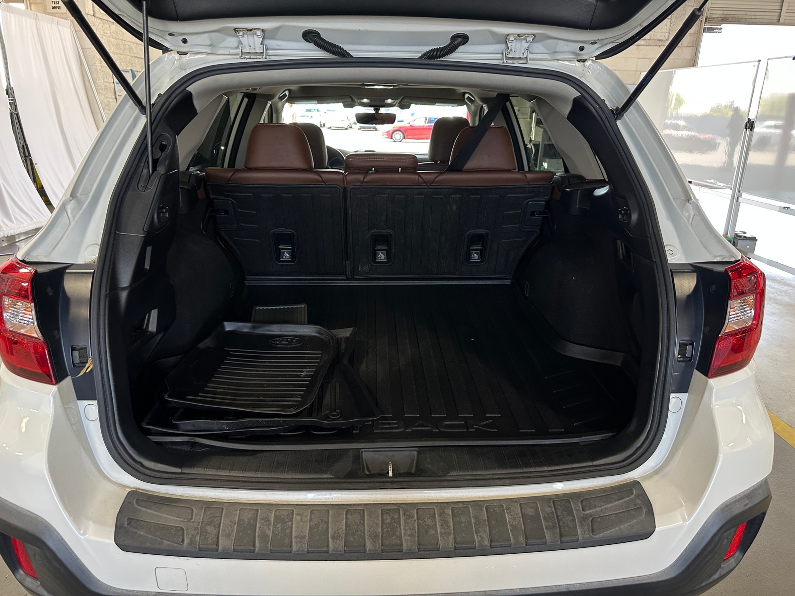 Thumbnail: 2018 Subaru Outback - 6