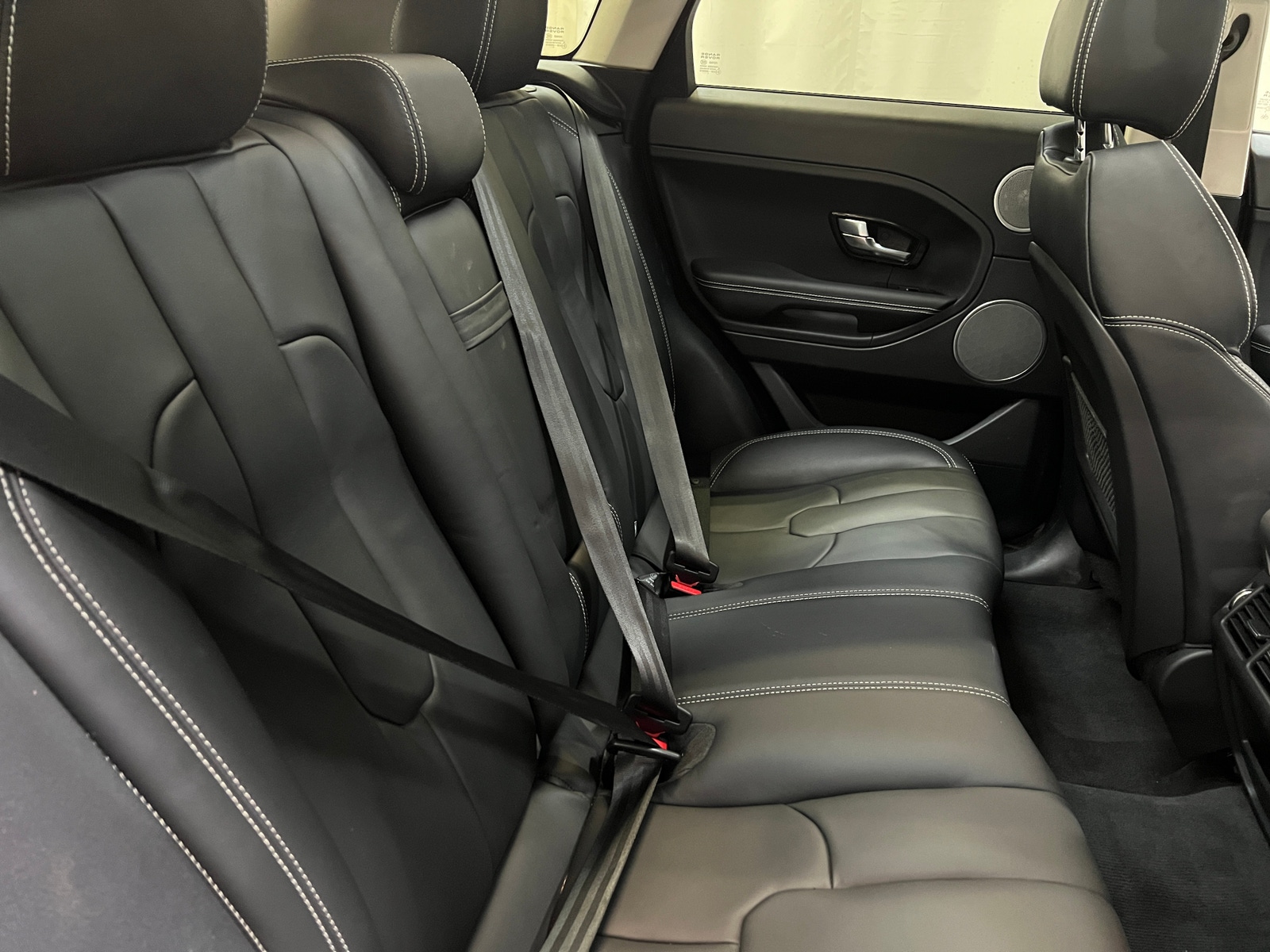 Thumbnail: 2012 Land Rover Range Rover Evoque - 5