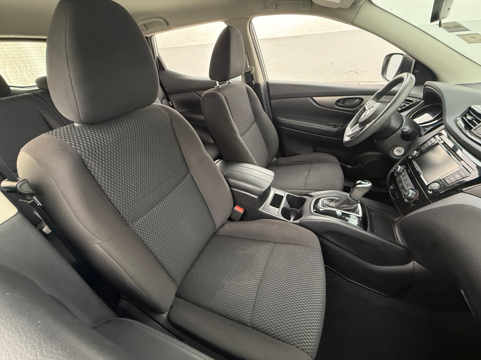 Thumbnail: 2020 Nissan Rogue Sport - 2
