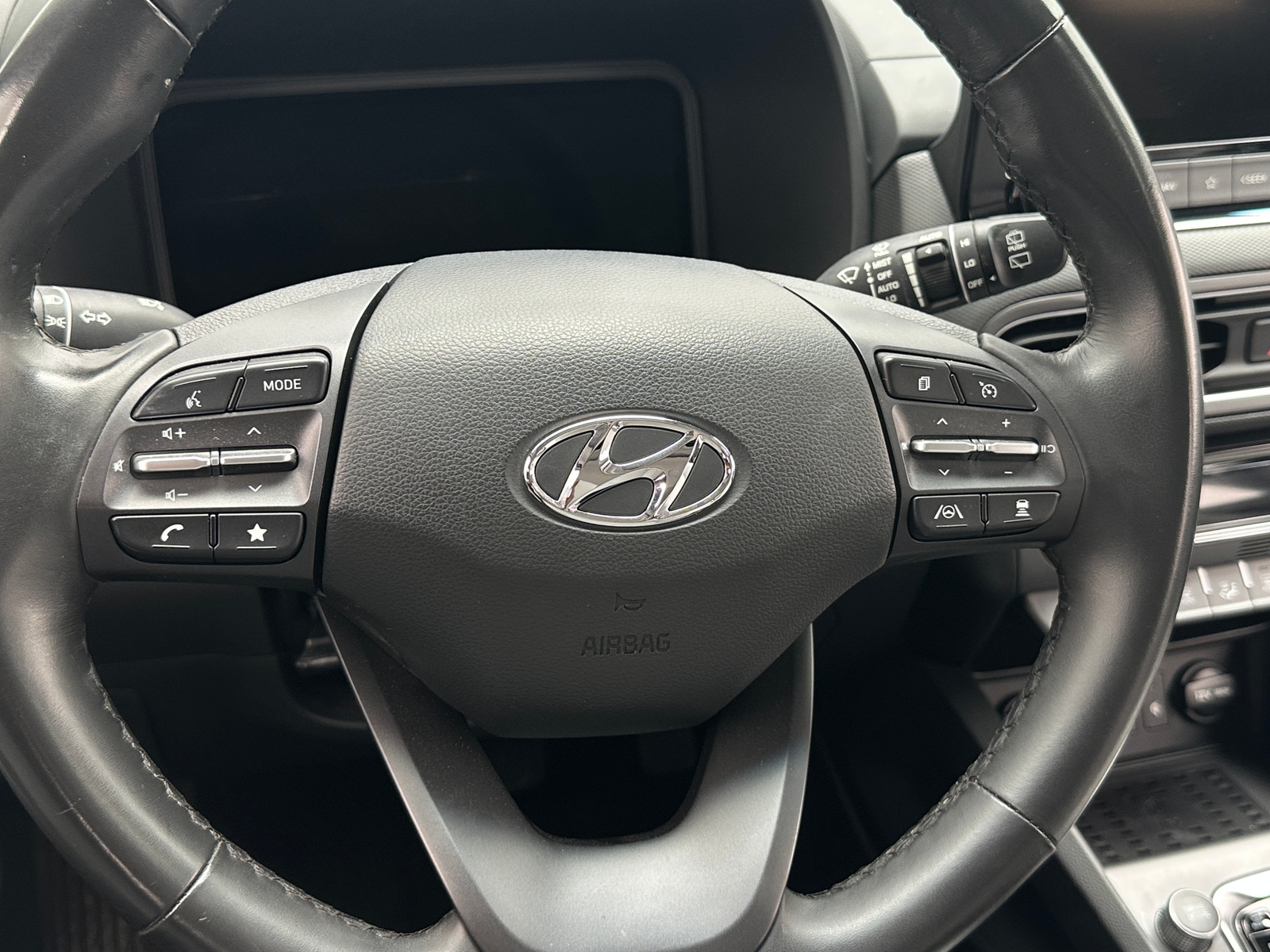Thumbnail: 2022 Hyundai Kona - 4