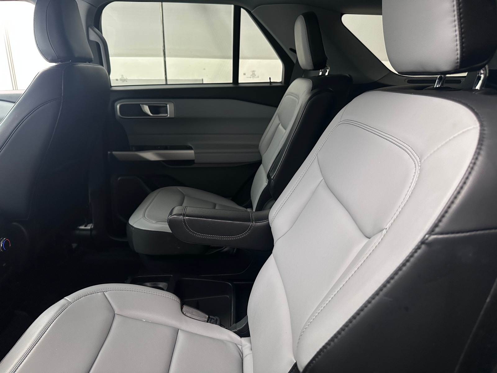 Thumbnail: 2021 Ford Explorer - 5