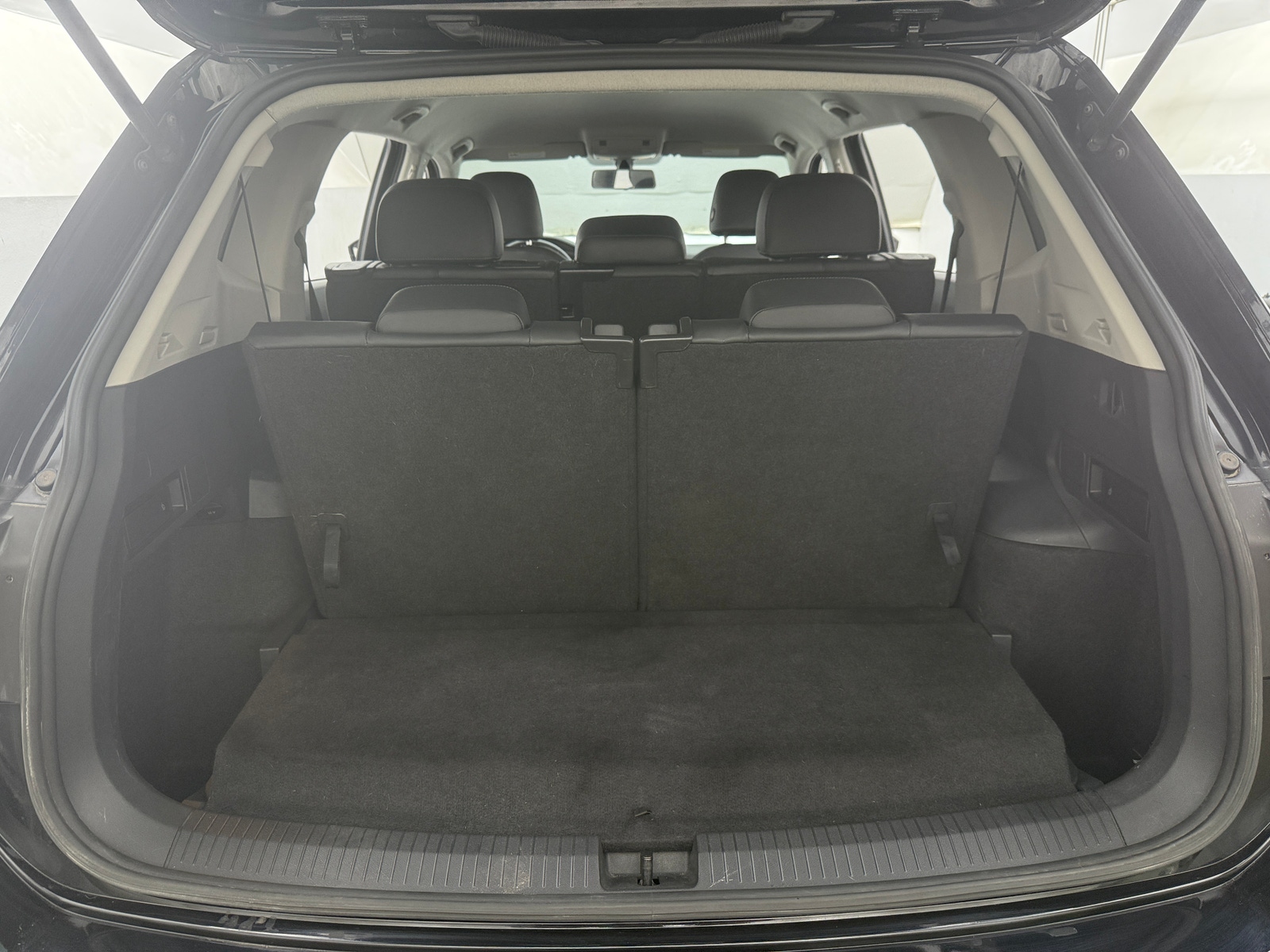 Thumbnail: 2019 Volkswagen Tiguan - 6