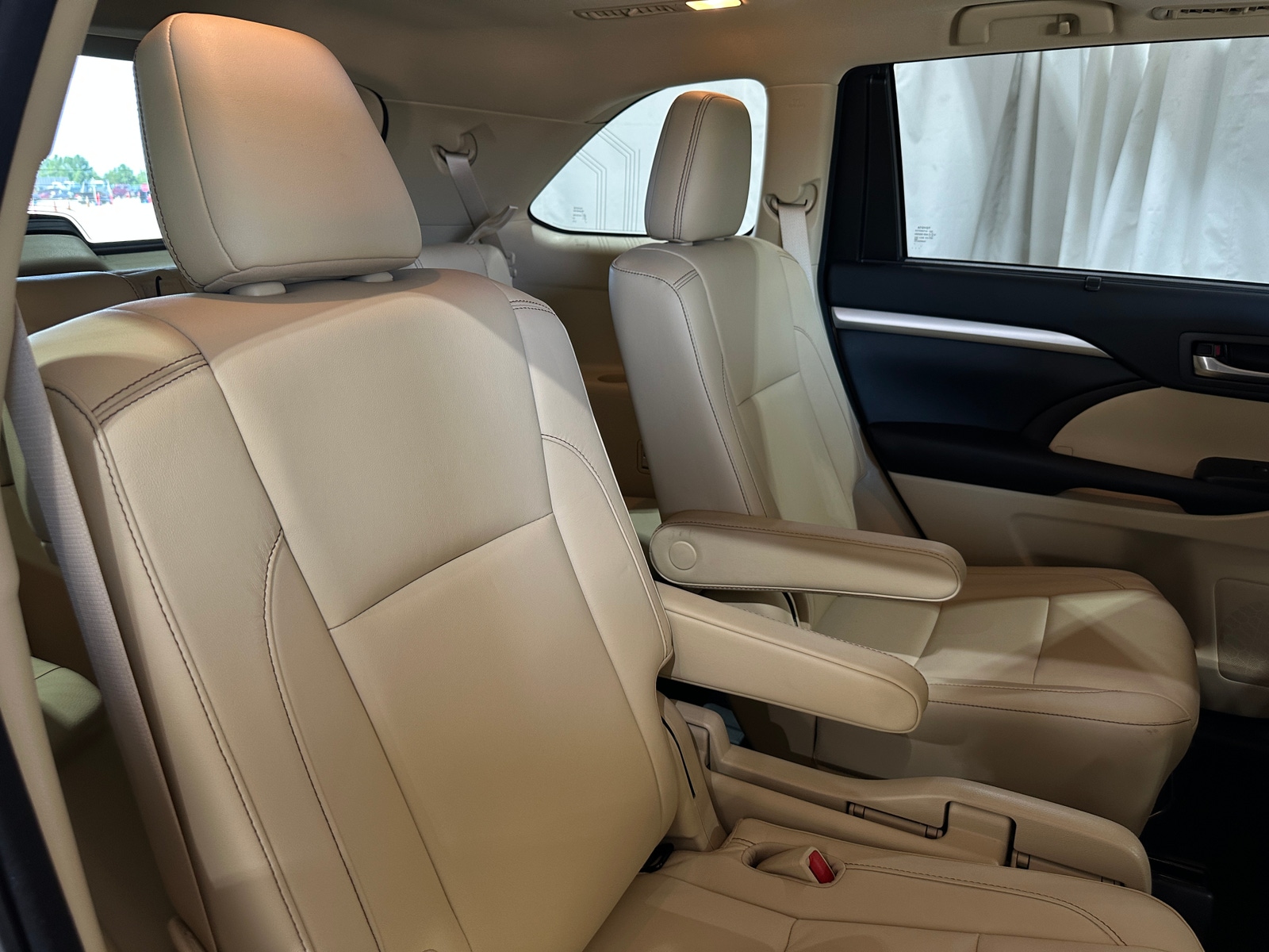 Thumbnail: 2018 Toyota Highlander - 5