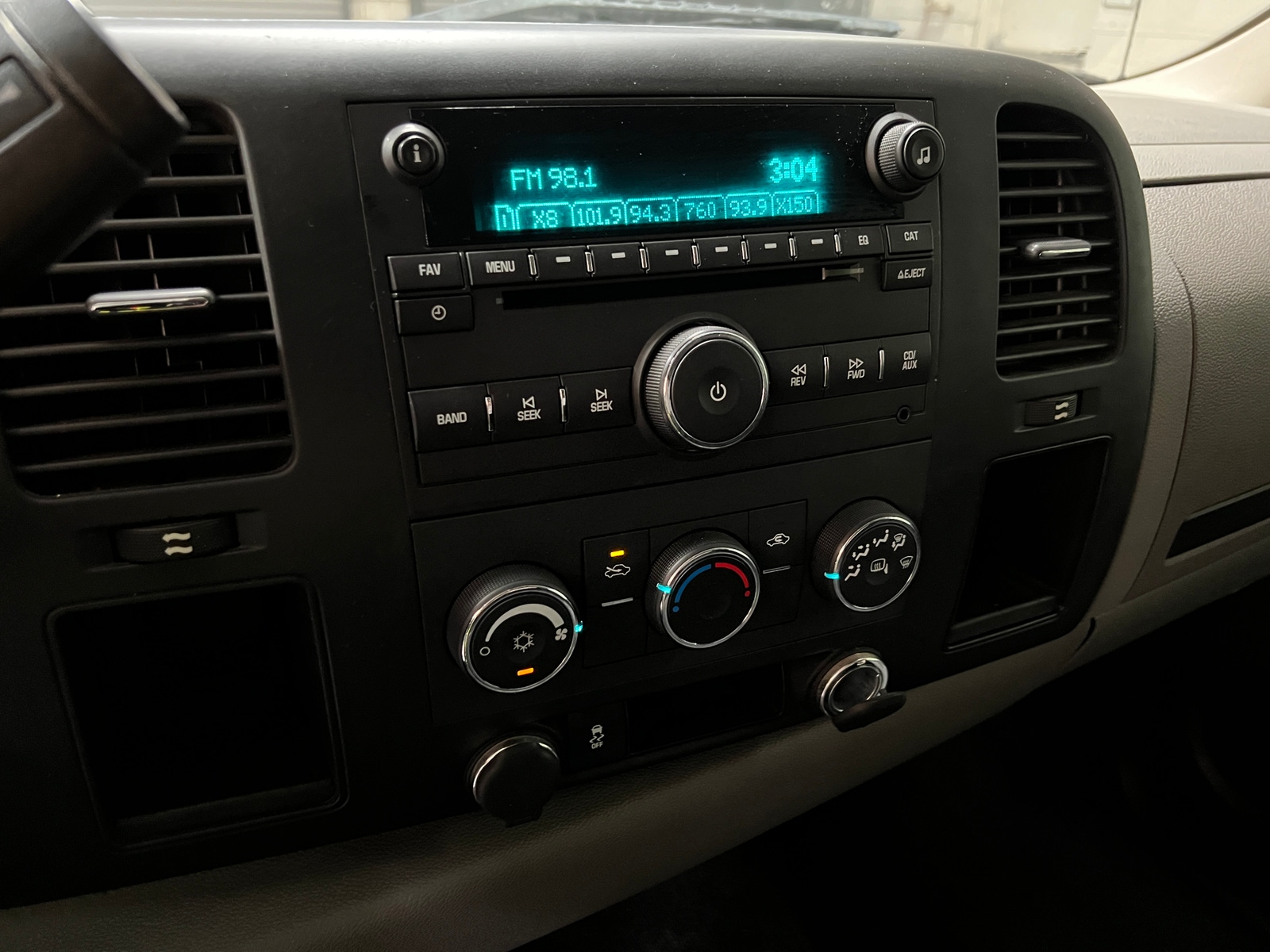 Thumbnail: 2013 Chevrolet Silverado 1500 - 4