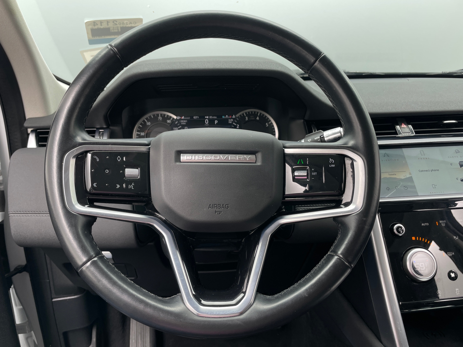 Thumbnail: 2022 Land Rover Discovery Sport - 4