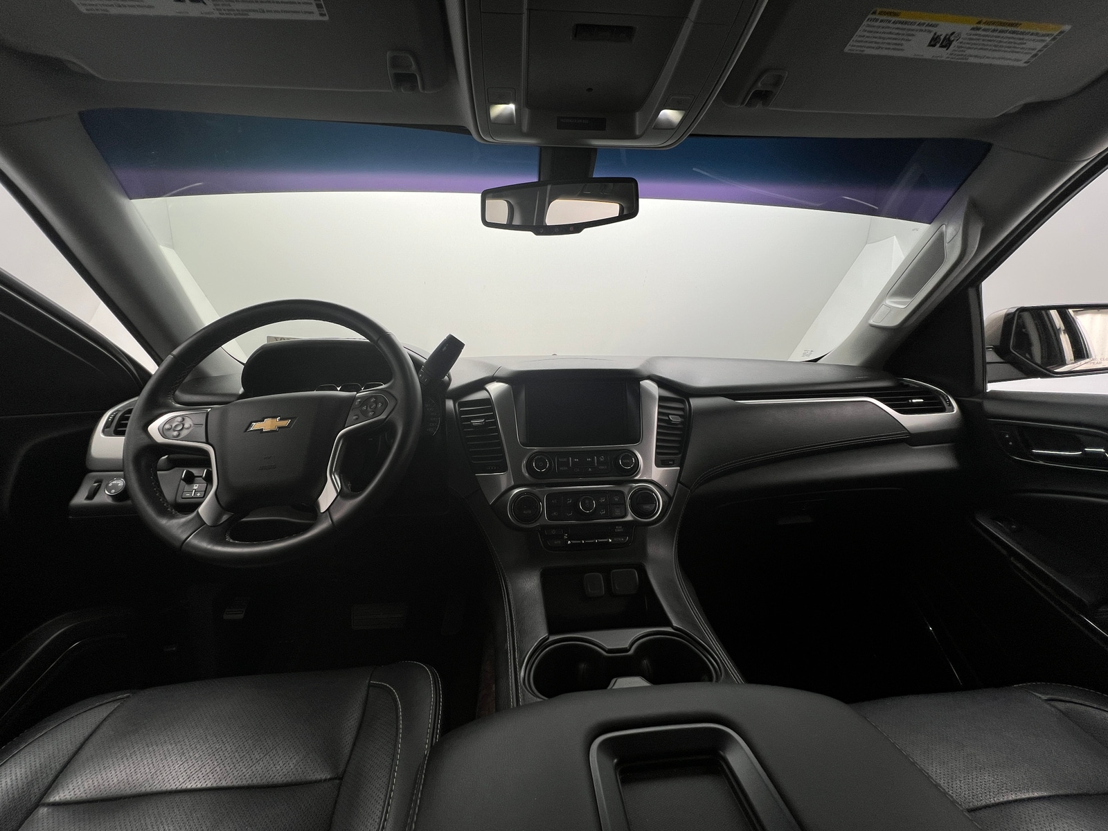 Thumbnail: 2017 Chevrolet Tahoe - 3