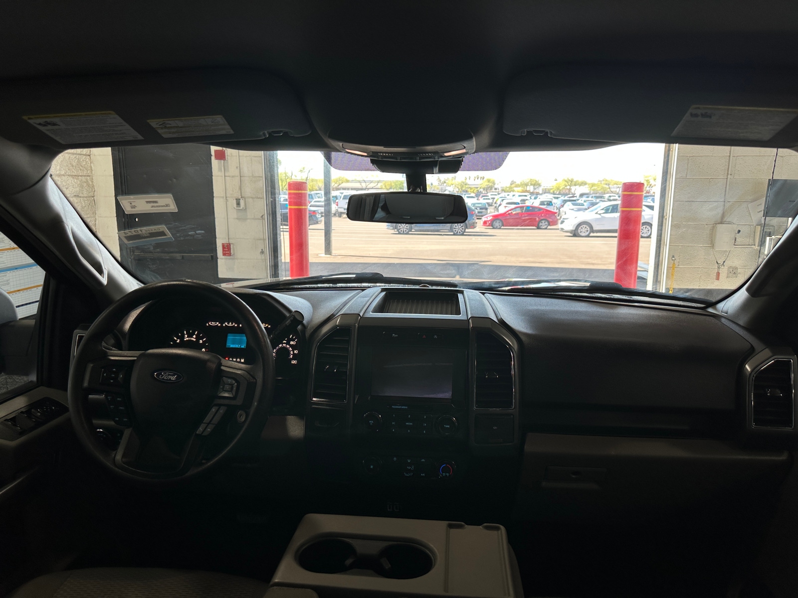 Thumbnail: 2019 Ford Econoline - 3