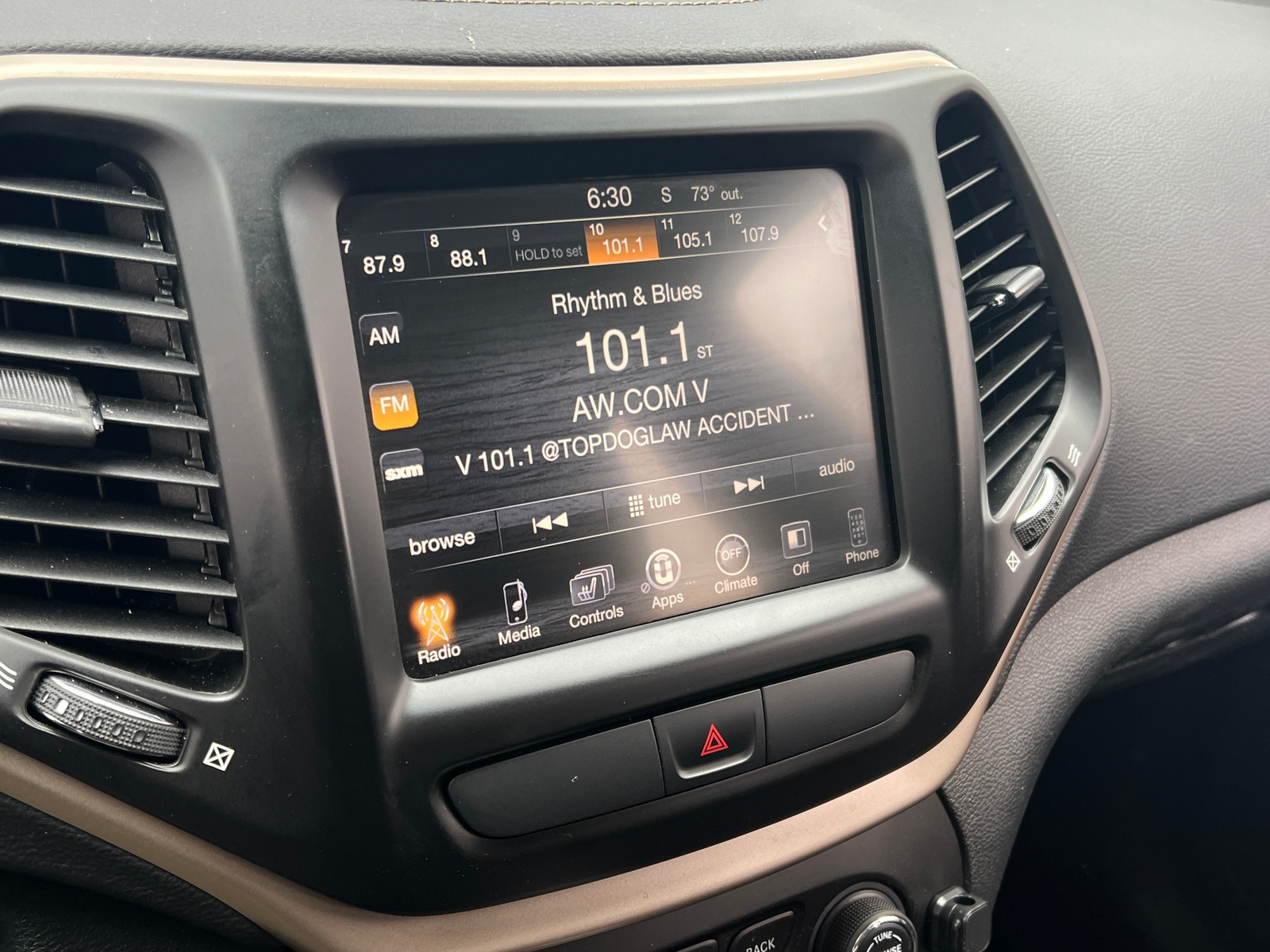 Thumbnail: 2016 Jeep Cherokee - 4