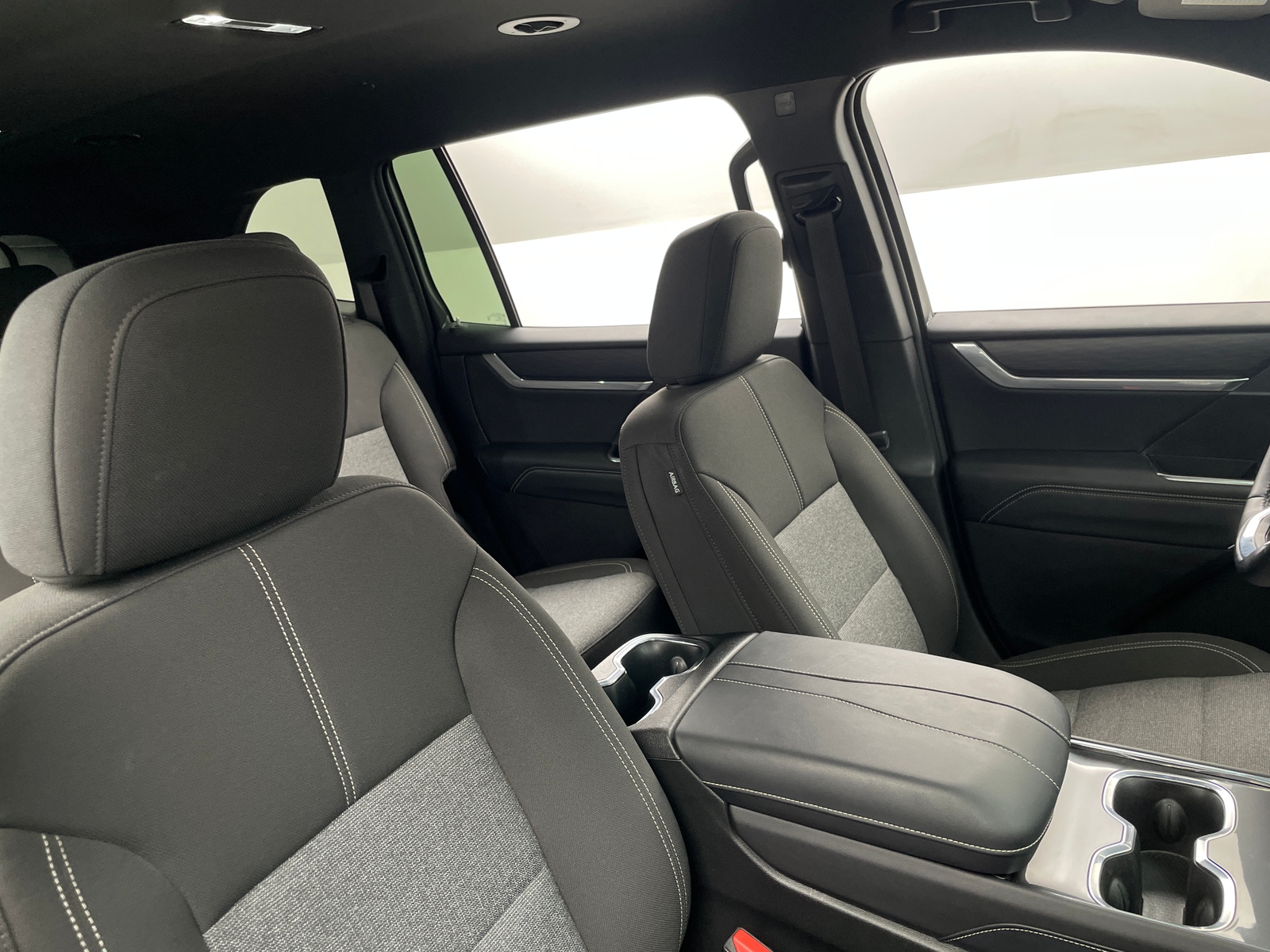 Thumbnail: 2025 GMC Acadia - 2