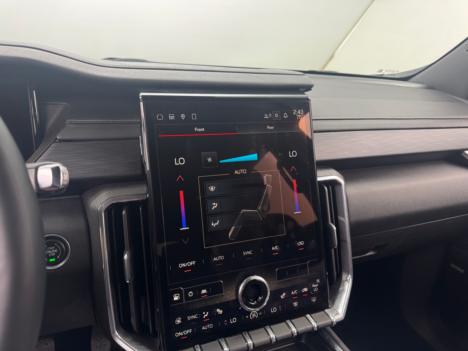 Thumbnail: 2025 GMC Acadia - 4