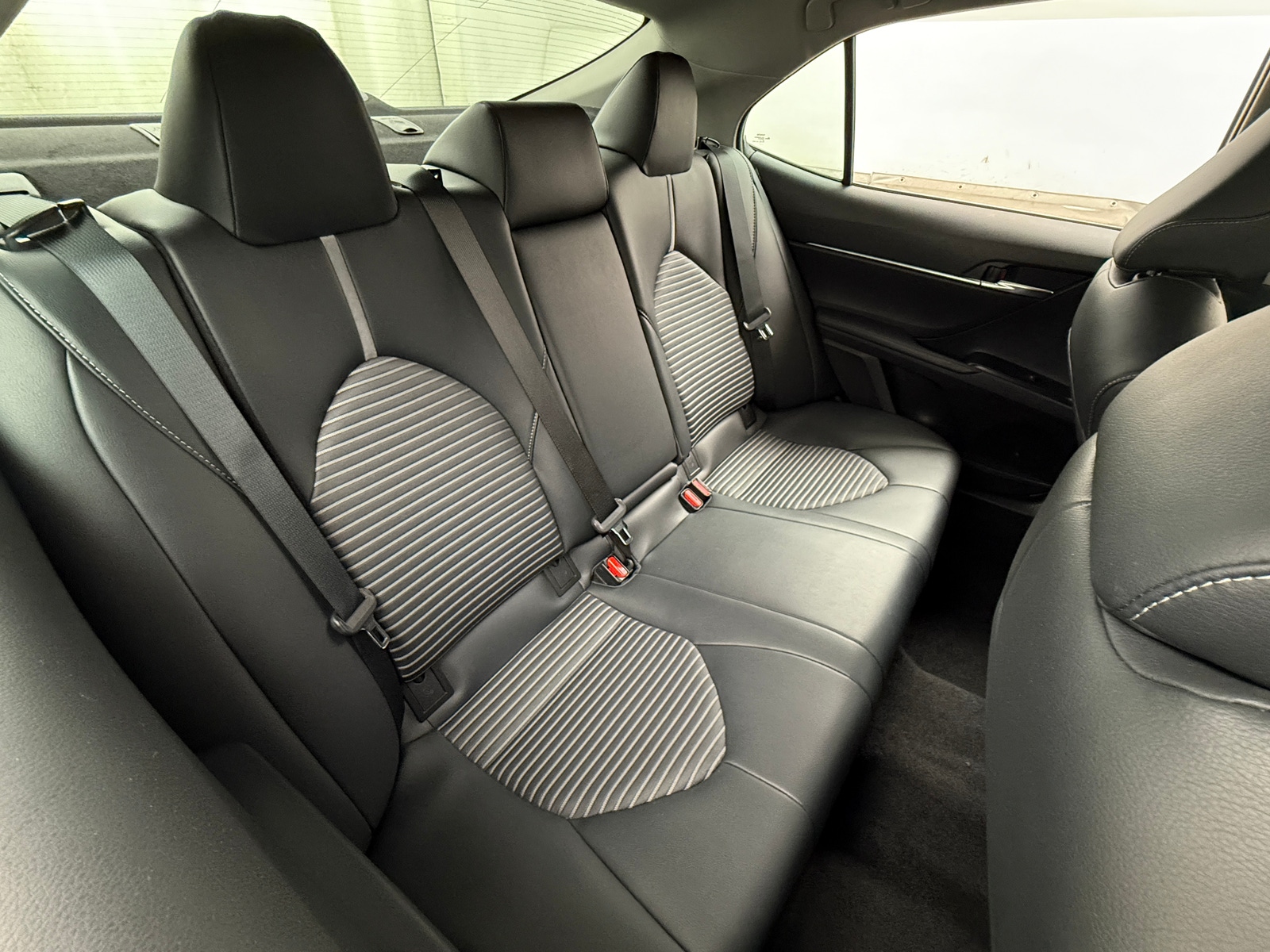 Thumbnail: 2019 Toyota Camry - 6