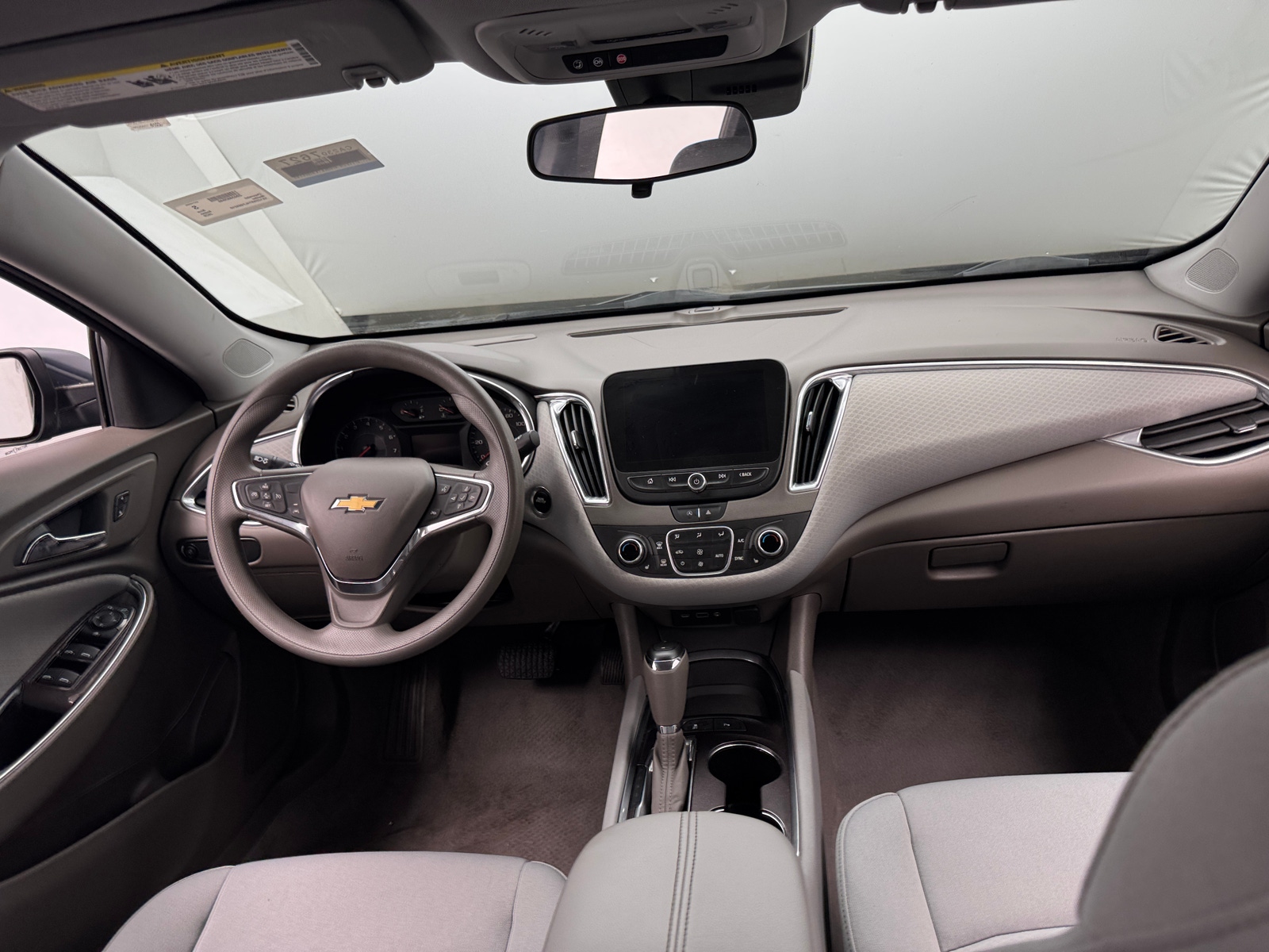 Thumbnail: 2020 Chevrolet Malibu - 3