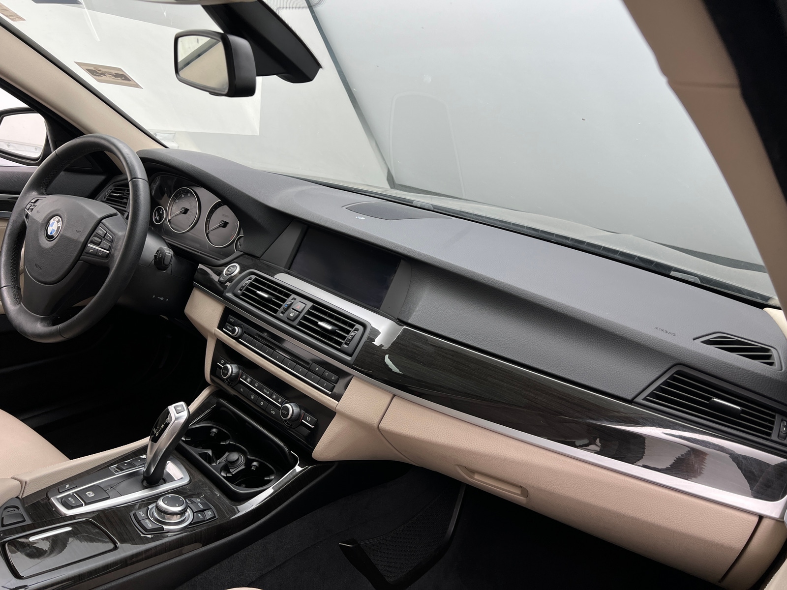 Thumbnail: 2012 BMW 5 Series - 2