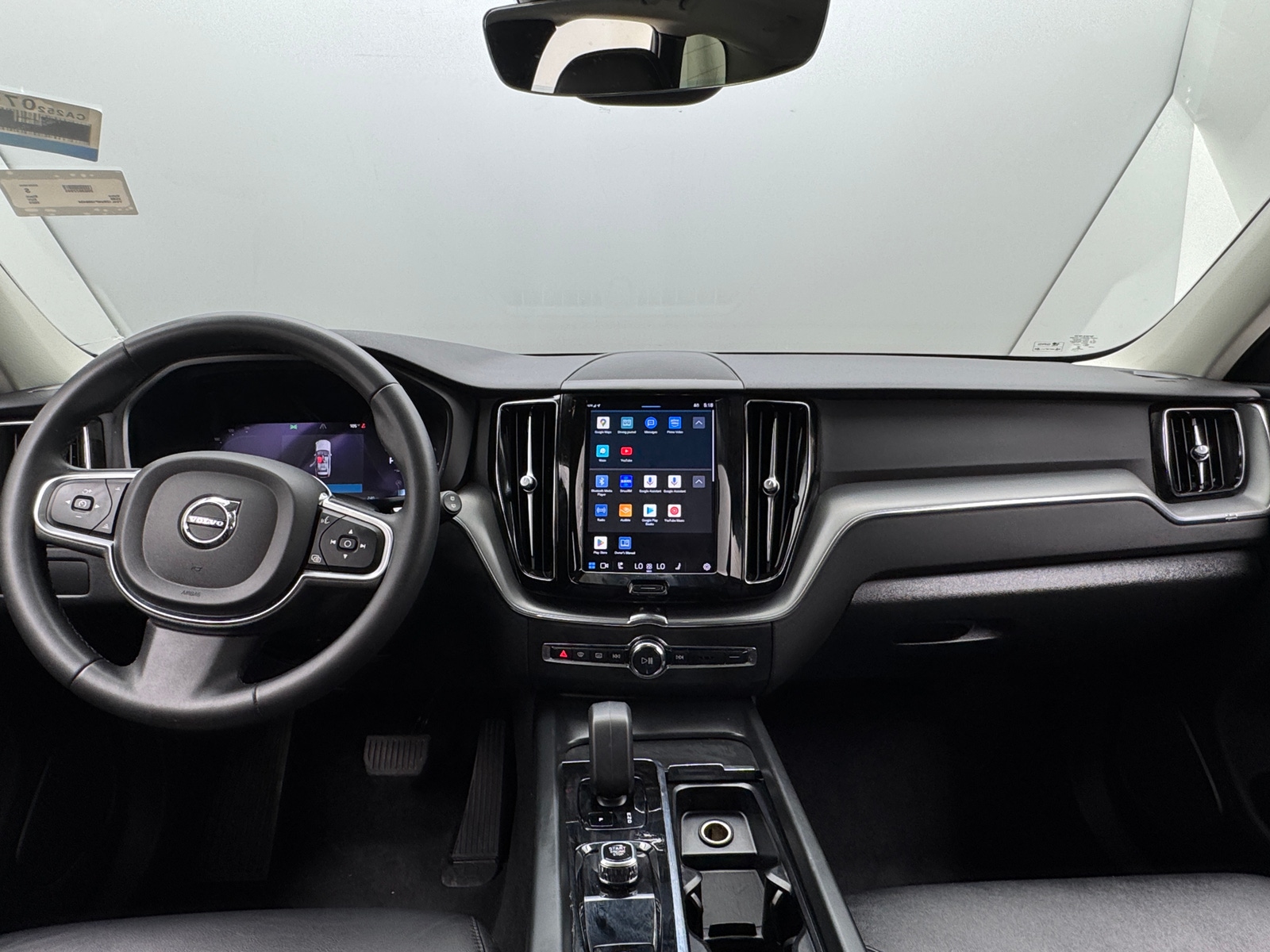 Thumbnail: 2023 Volvo XC60 - 3