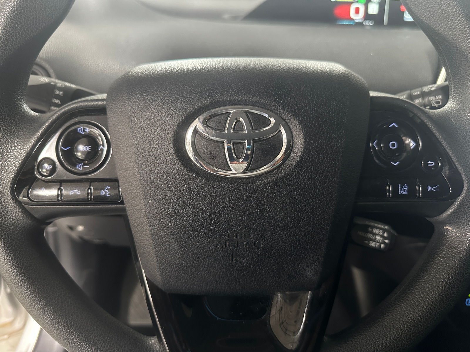 Thumbnail: 2022 Toyota Prius - 5