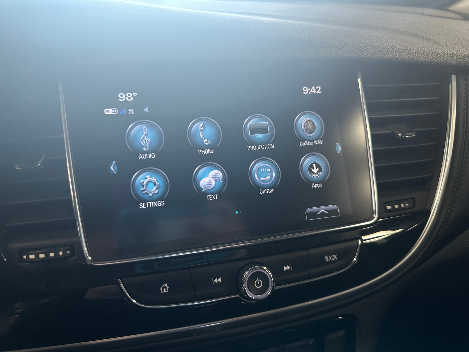 Thumbnail: 2020 Buick Encore - 4