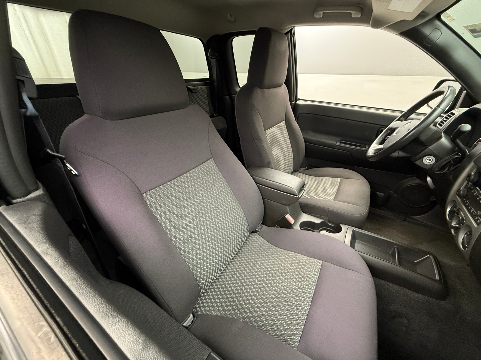 Thumbnail: 2012 Chevrolet Colorado - 2