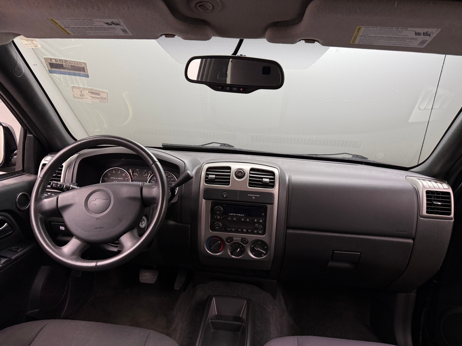 Thumbnail: 2012 Chevrolet Colorado - 3