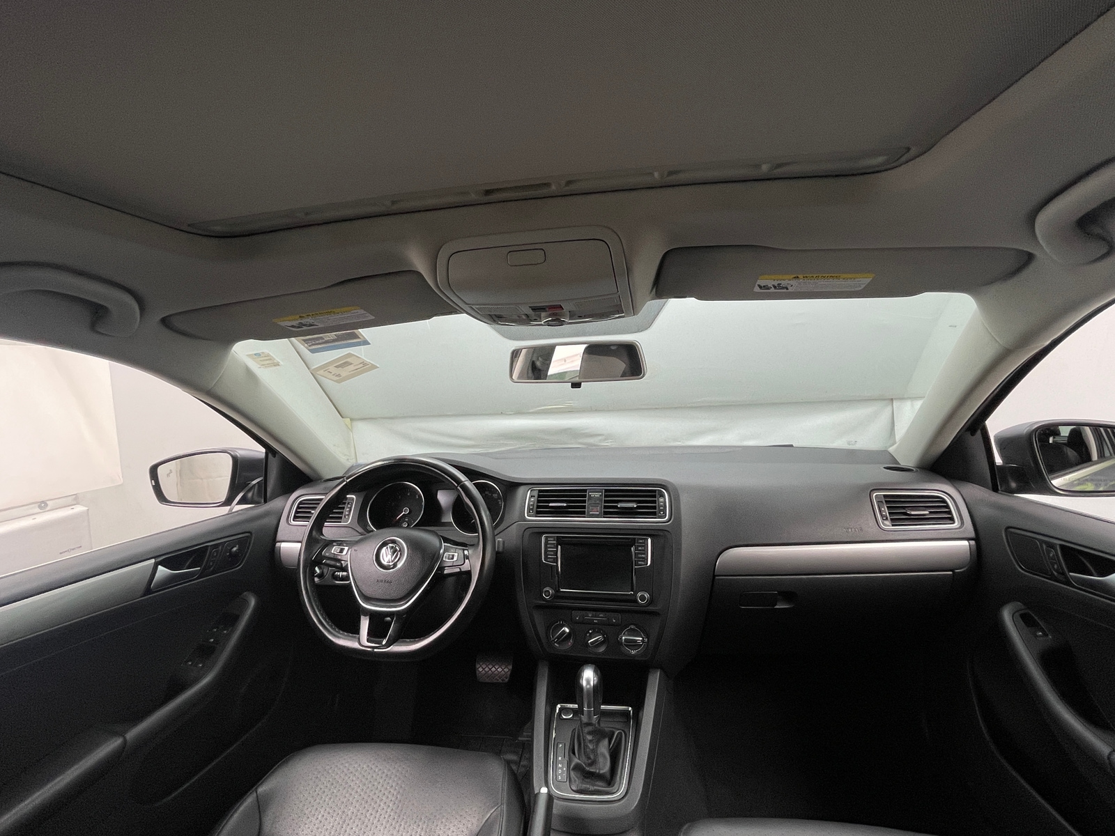 Thumbnail: 2017 Volkswagen Jetta - 2