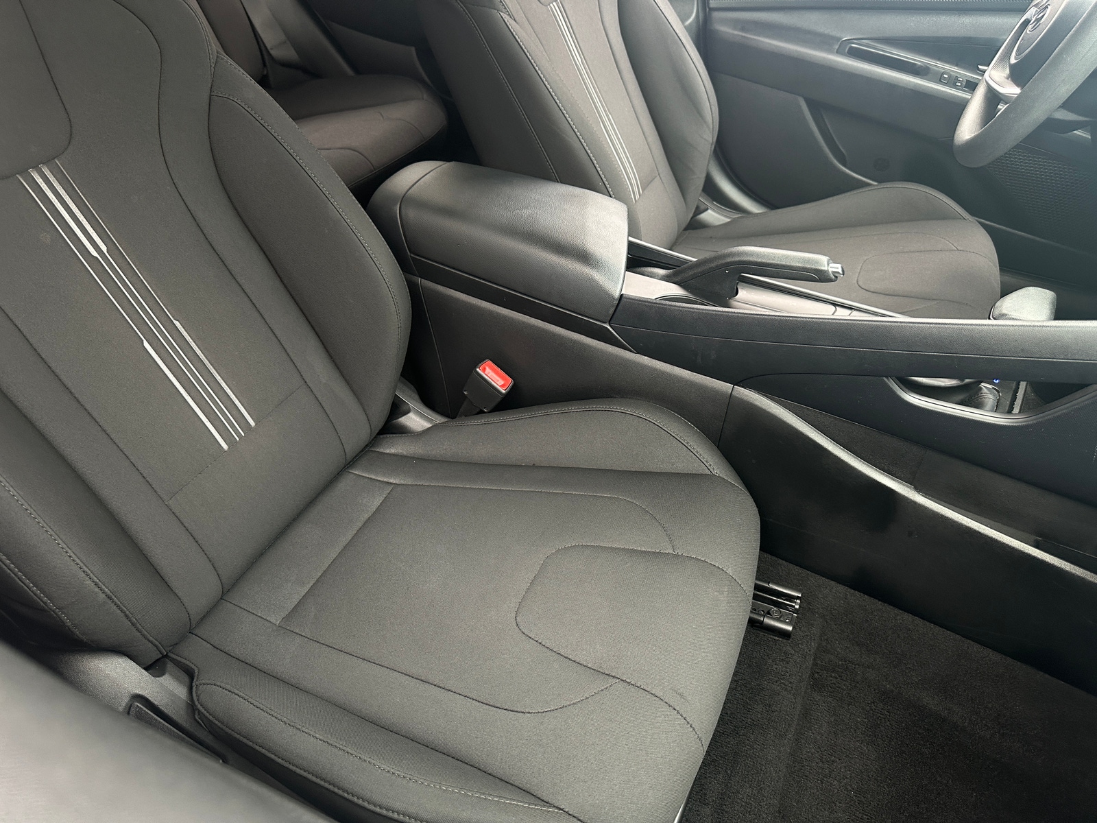 Thumbnail: 2022 Hyundai Elantra - 2