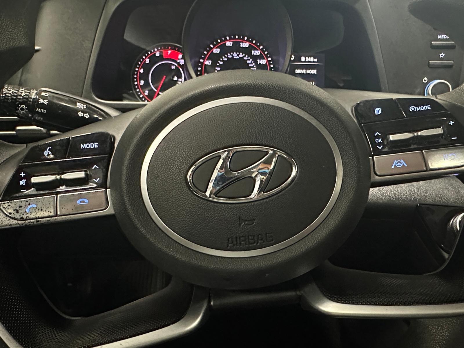 Thumbnail: 2022 Hyundai Elantra - 5
