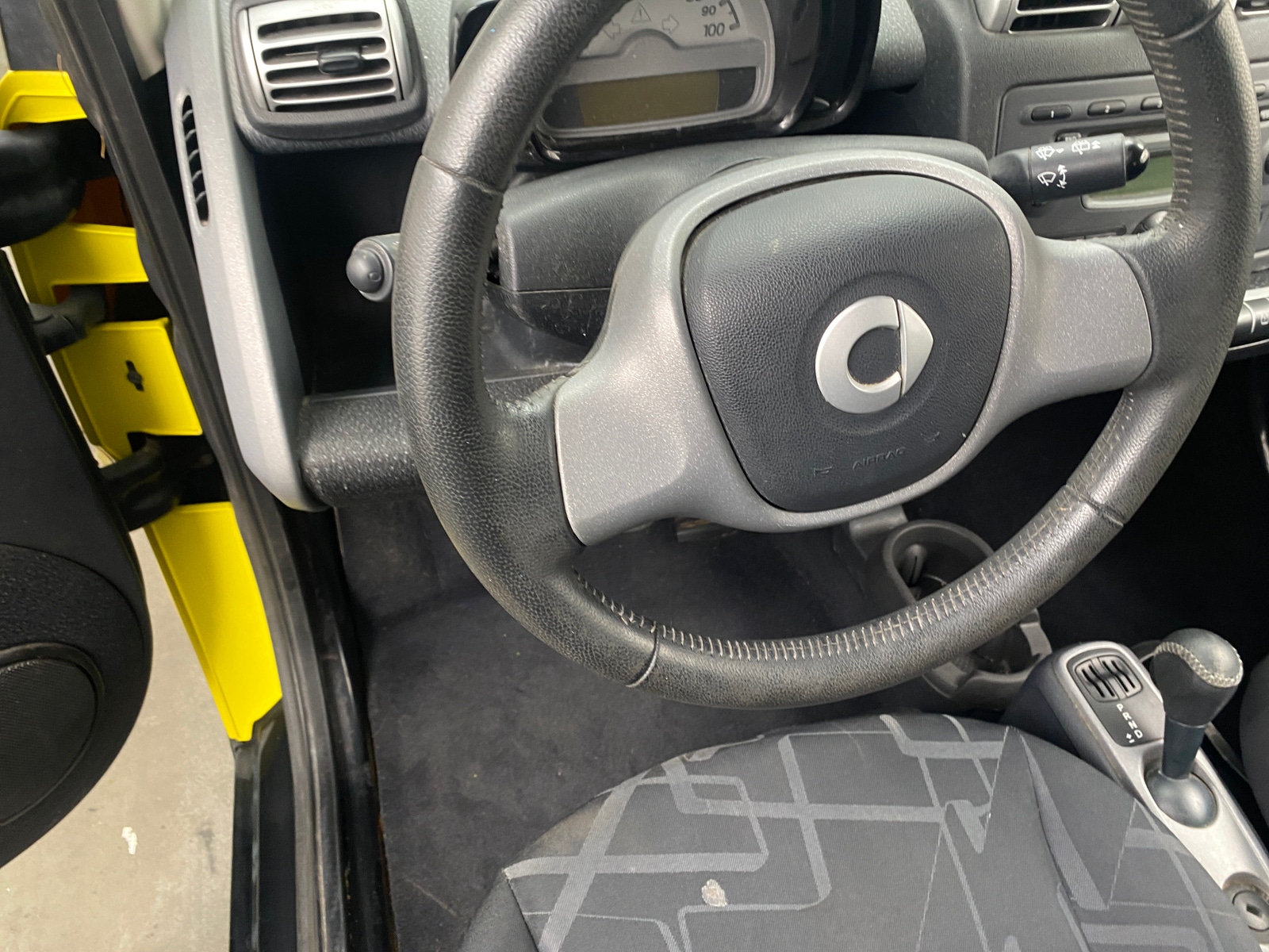Thumbnail: 2010 smart fortwo - 5