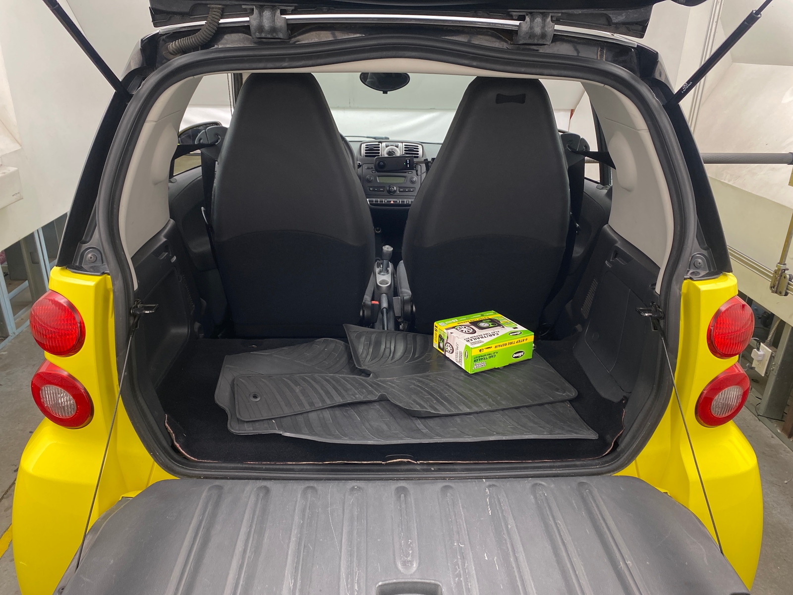 Thumbnail: 2010 smart fortwo - 6