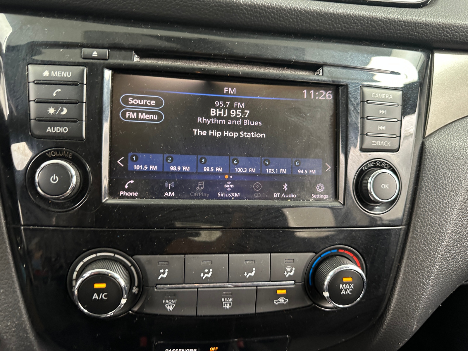 Thumbnail: 2019 Nissan Rogue Sport - 4