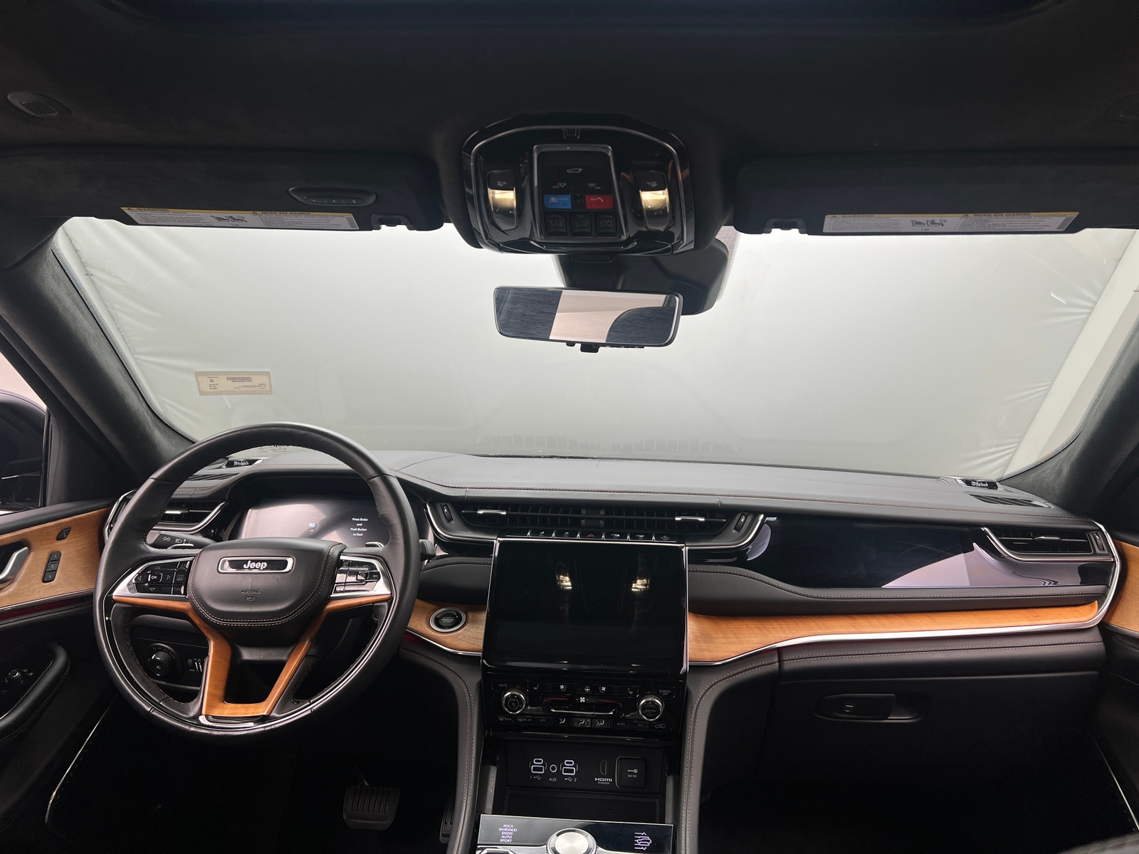 Thumbnail: 2023 Jeep Grand Cherokee L - 2