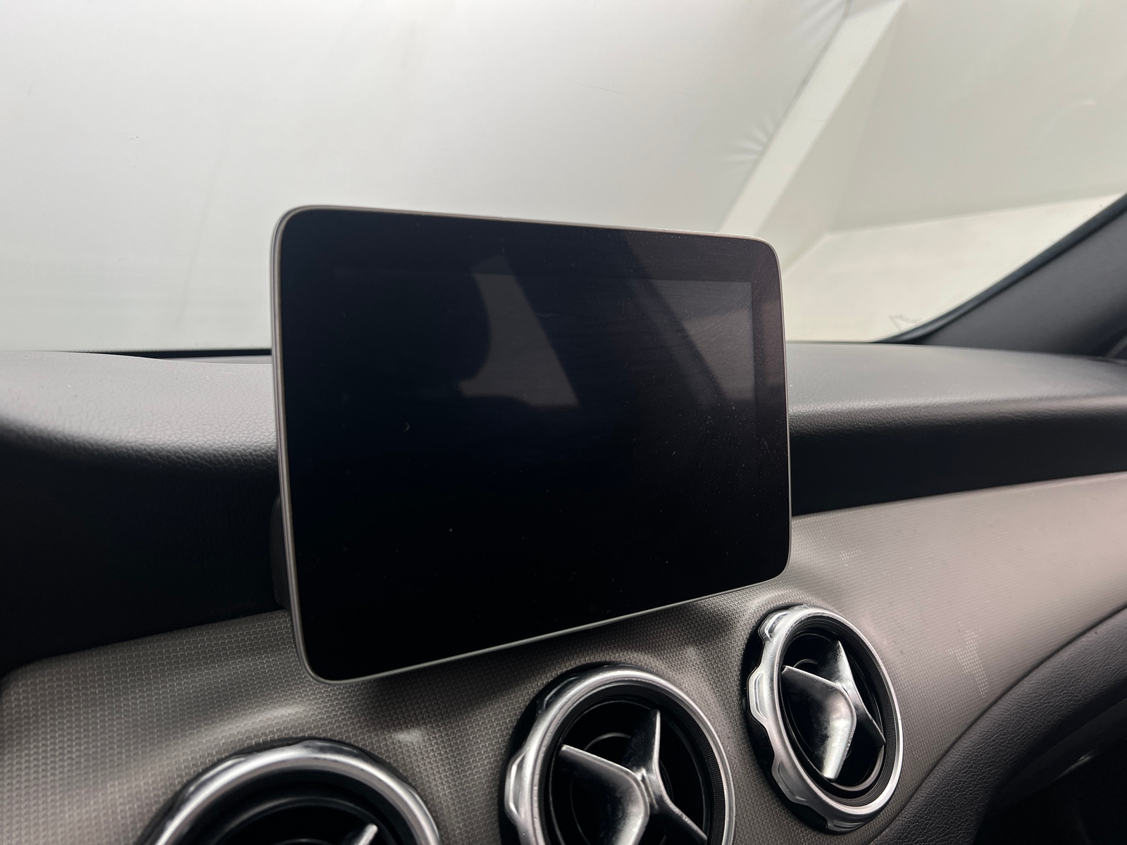 Thumbnail: 2019 Mercedes-Benz GLA - 3