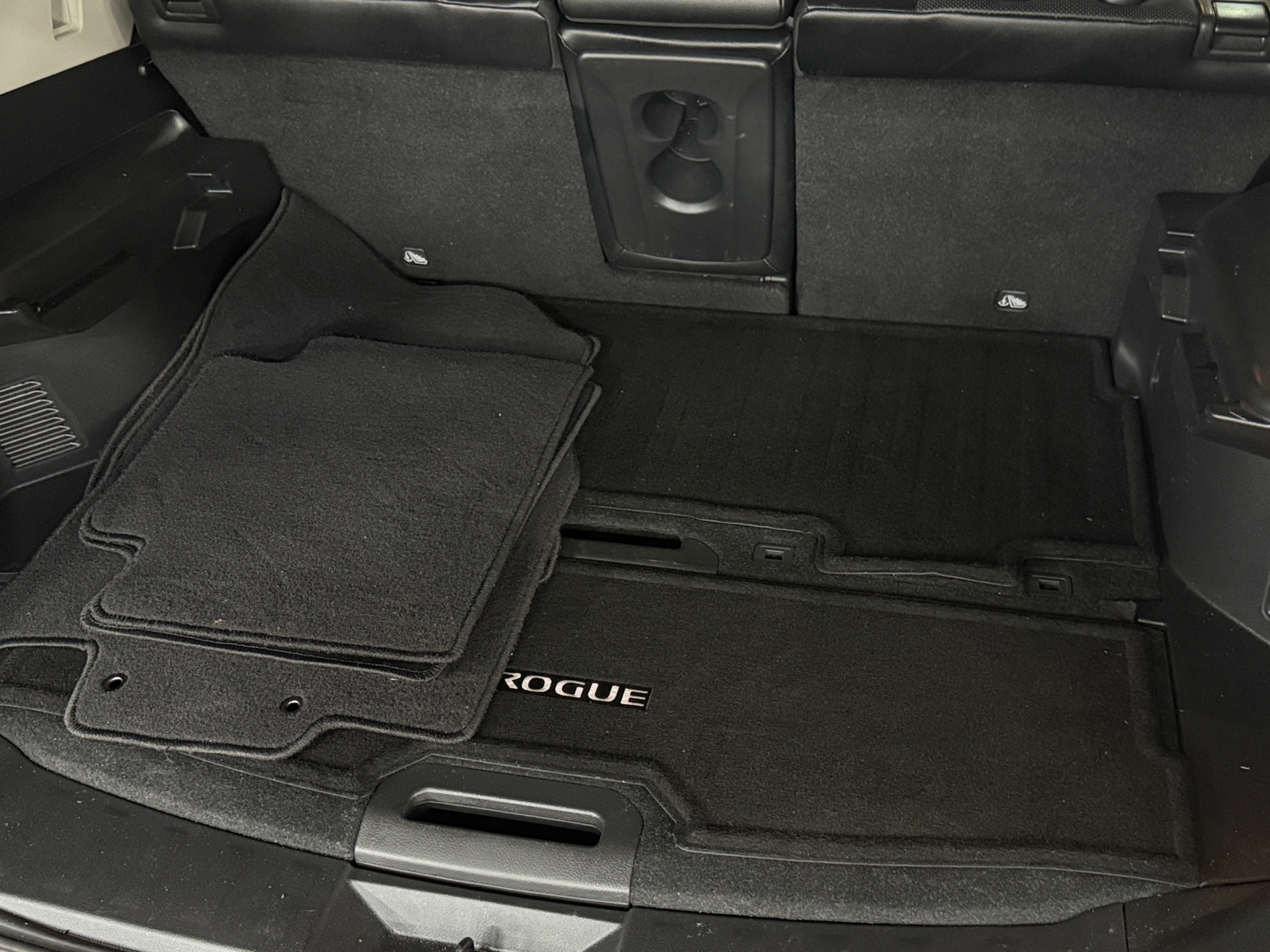 Thumbnail: 2015 Nissan Rogue - 6