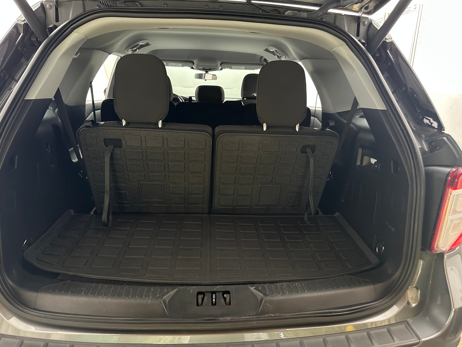 Thumbnail: 2021 Ford Explorer - 7
