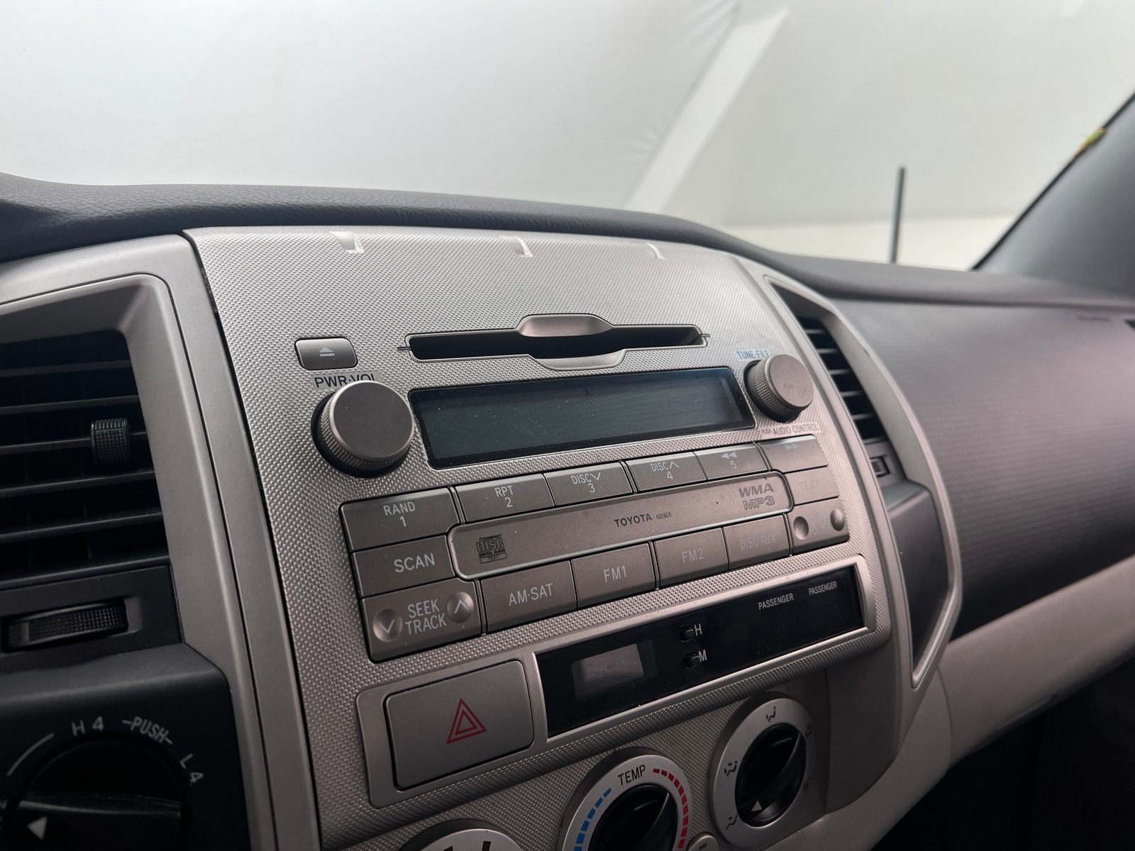 Thumbnail: 2011 Toyota Tacoma - 4