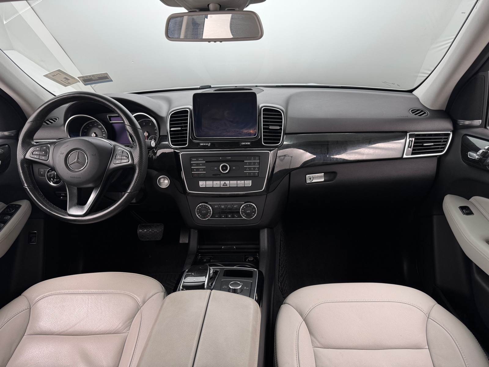 Thumbnail: 2018 Mercedes-Benz GLE - 2