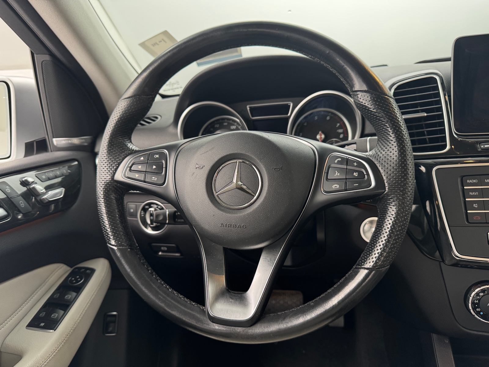 Thumbnail: 2018 Mercedes-Benz GLE - 4